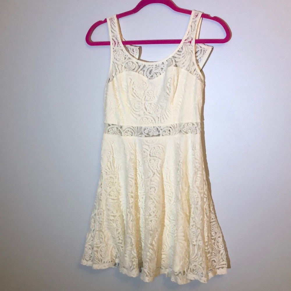White lace dress
